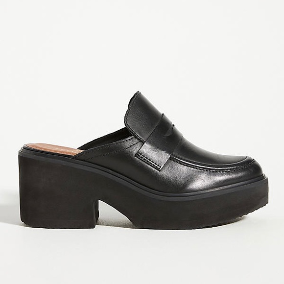 Anthropologie Shoes - Anthropologie Matisse Kelly Loafers in Black Size: 8